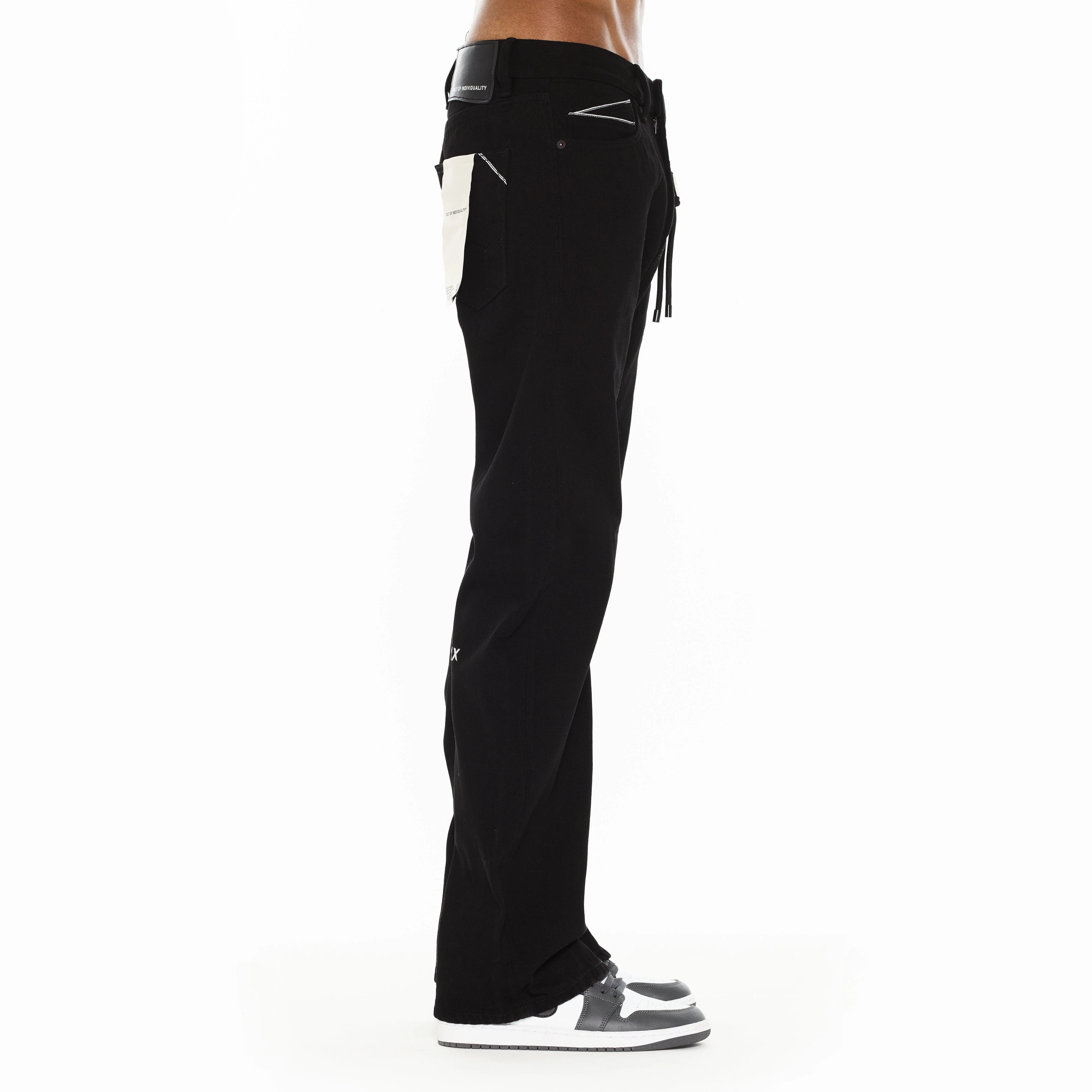 Cult's Grunge Baggy 607 Jeans in Black - Image 4