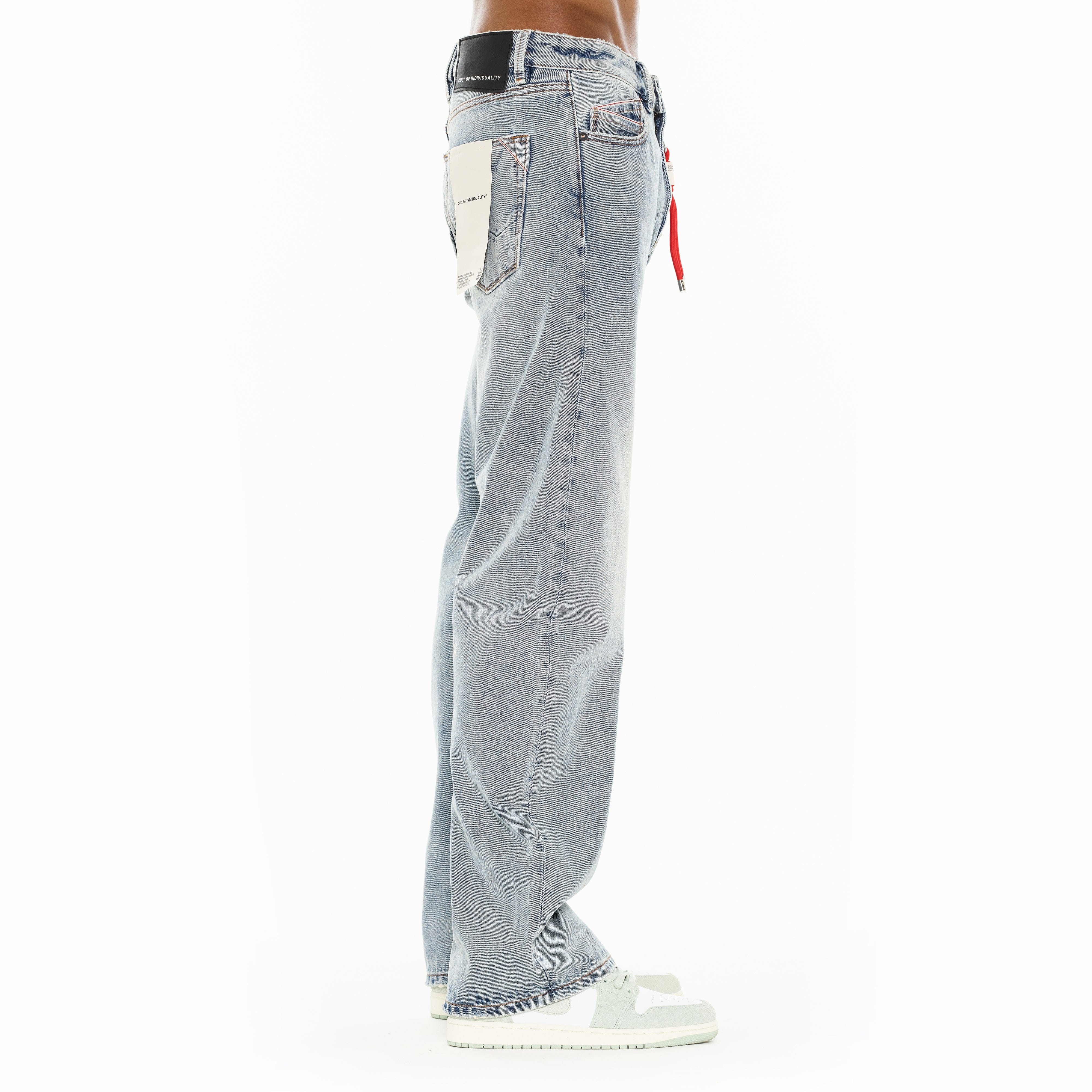 Cult's Grunge Baggy 607 Jeans in Daze - Image 4