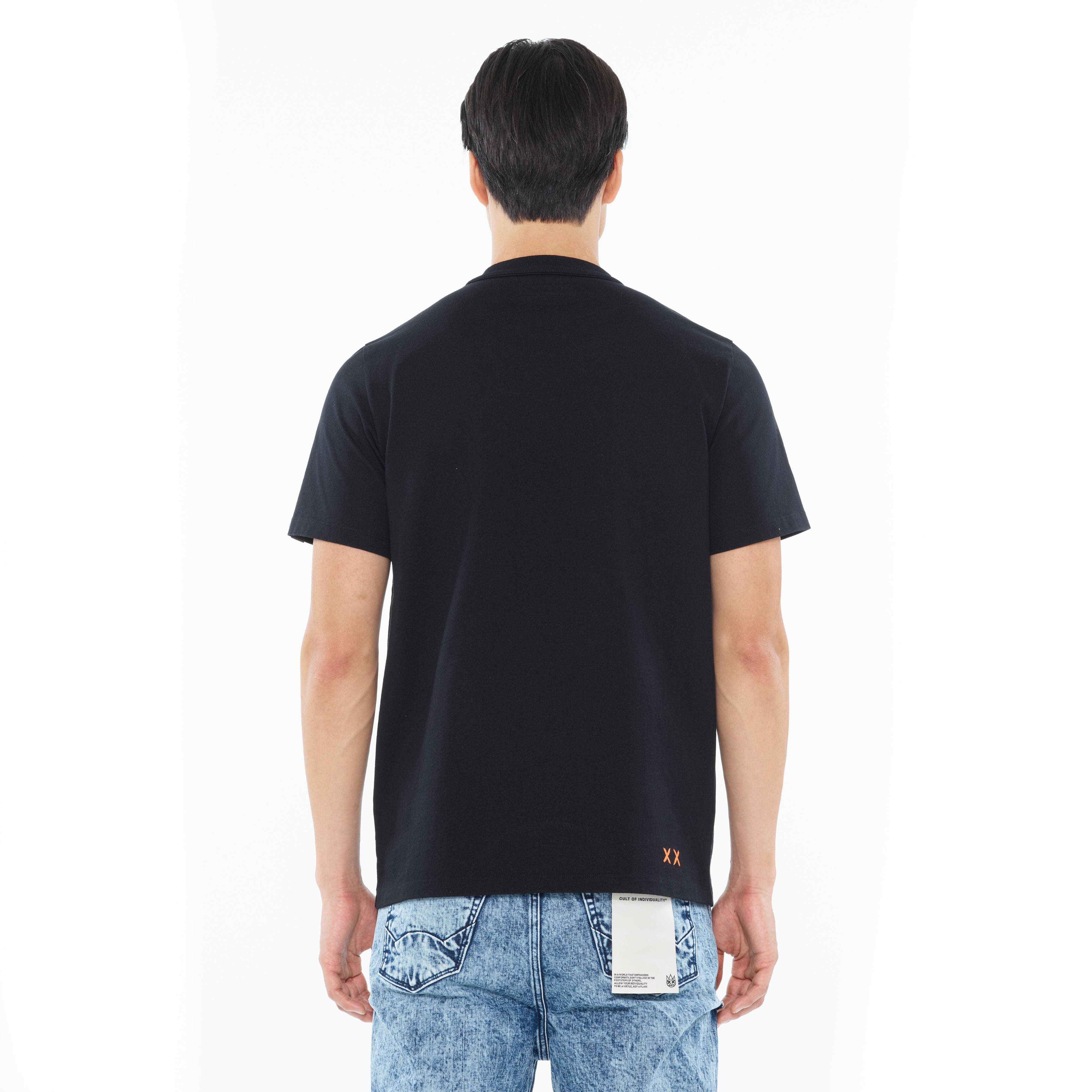 Cult's Heavyweight Short Sleeve Crew Neck Tee "Gradient Logo" in Black - Image 3