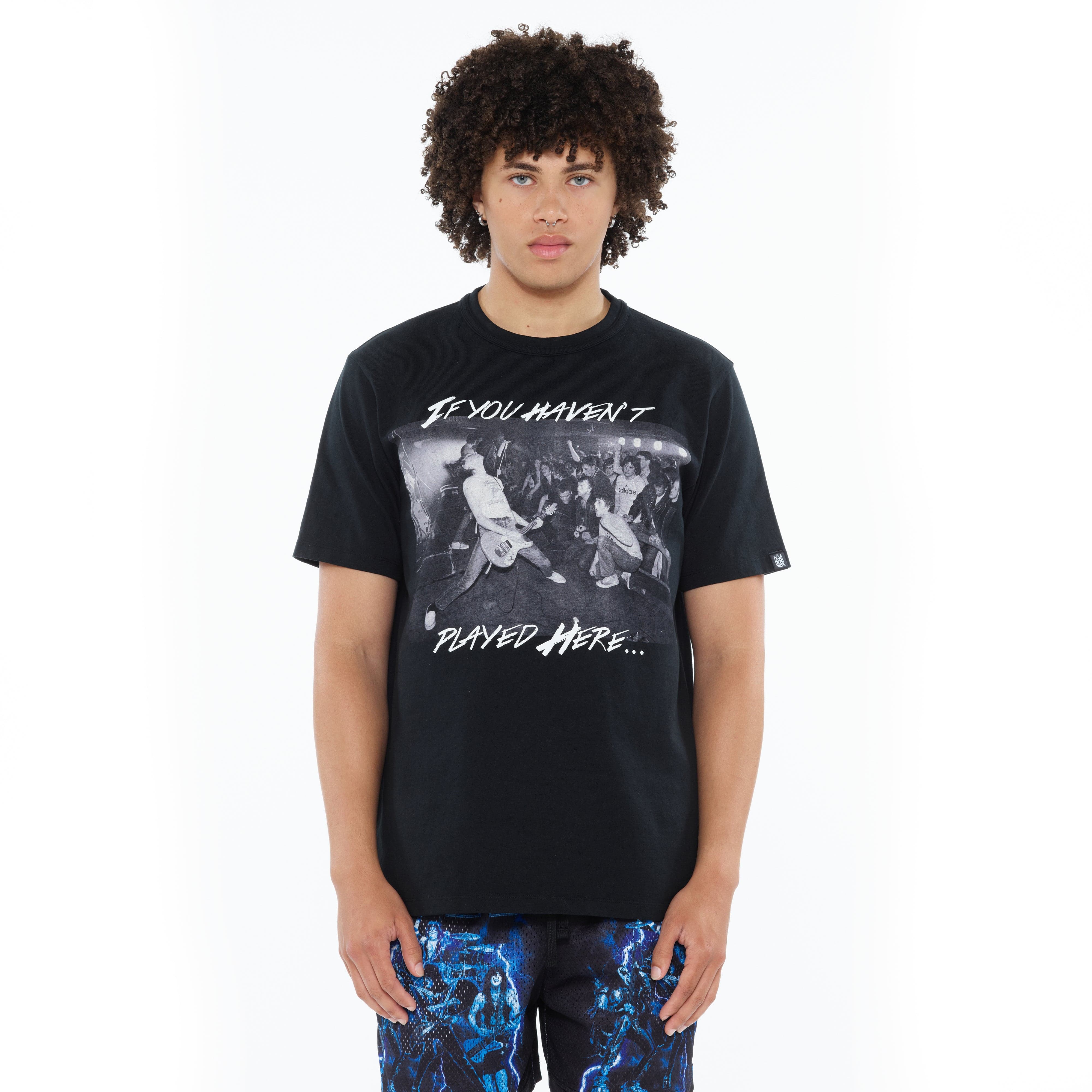 Cult's Heavyweight Short Sleeve Crew Neck Tee "Play Here" in Black - Image 2