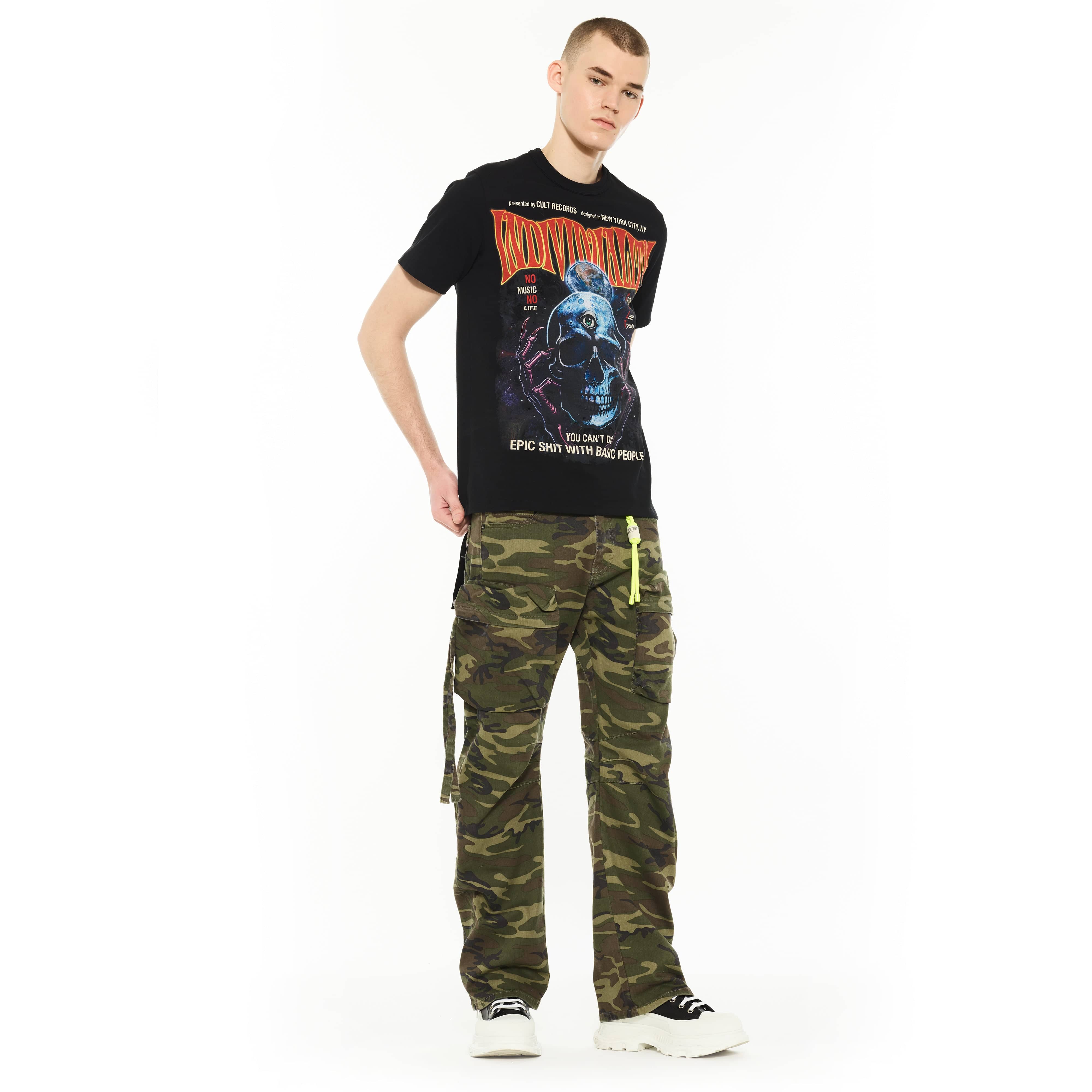 Cult's Heavyweight Short Sleeve Crew Neck Tee "Psychedelic" in Black - Image 3