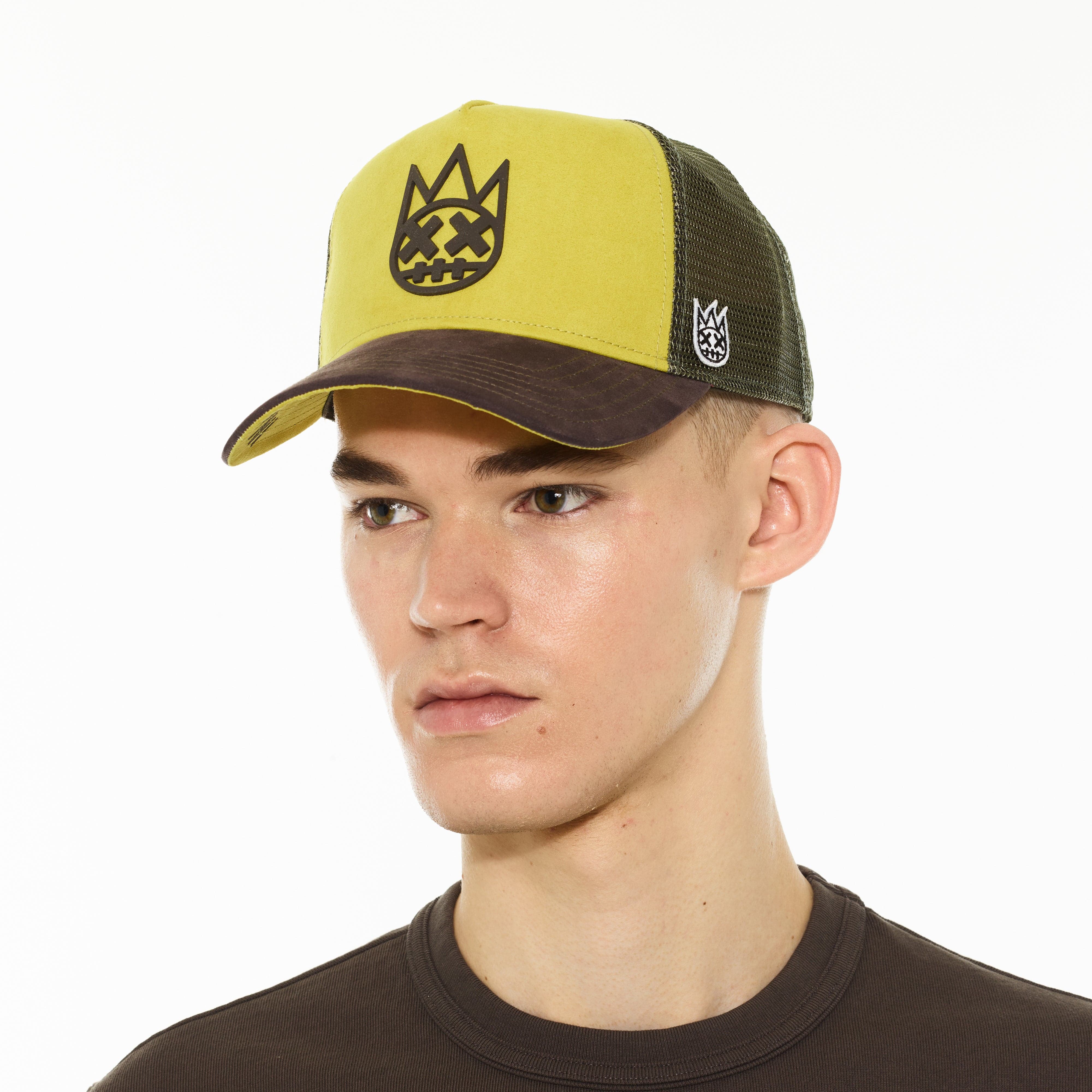 Cult's Logo Mesh Back Trucker Hat "Shimuchan" in Green Sheen - Image 4