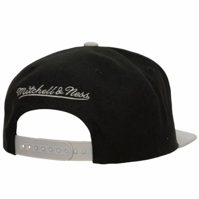 Mitchell & Ness NBA Brooklyn Nets Crooked Path Snapback (Black) - Image 2