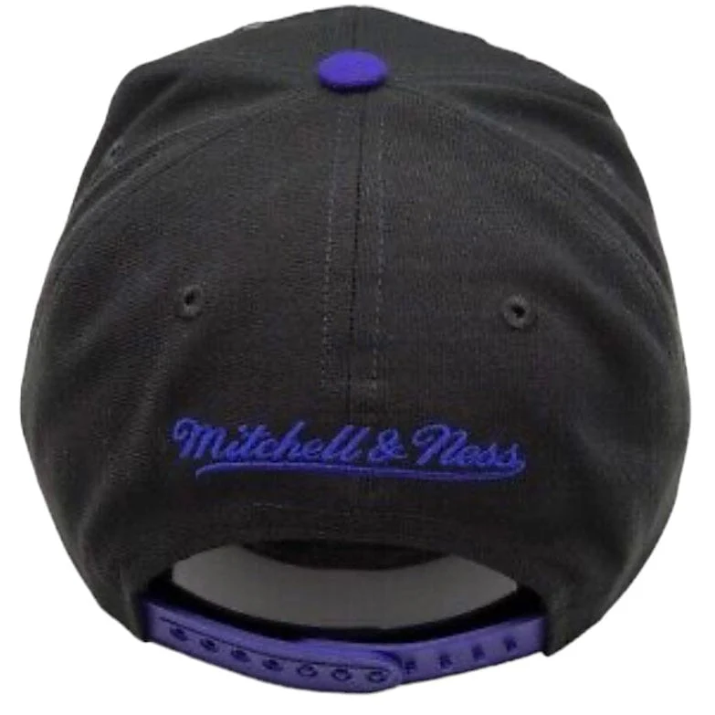Mitchell & Ness Nba Charlotte Hornets Anime Snapback (Black) - Image 4