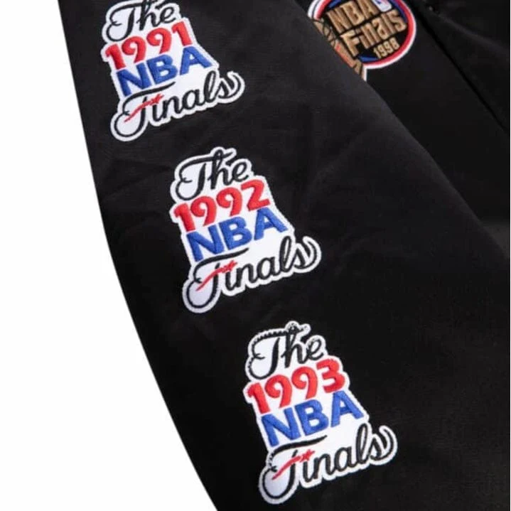 Mitchell & Ness Nba Chicago Bulls Champ City Satin Jacket (Black) - Image 4