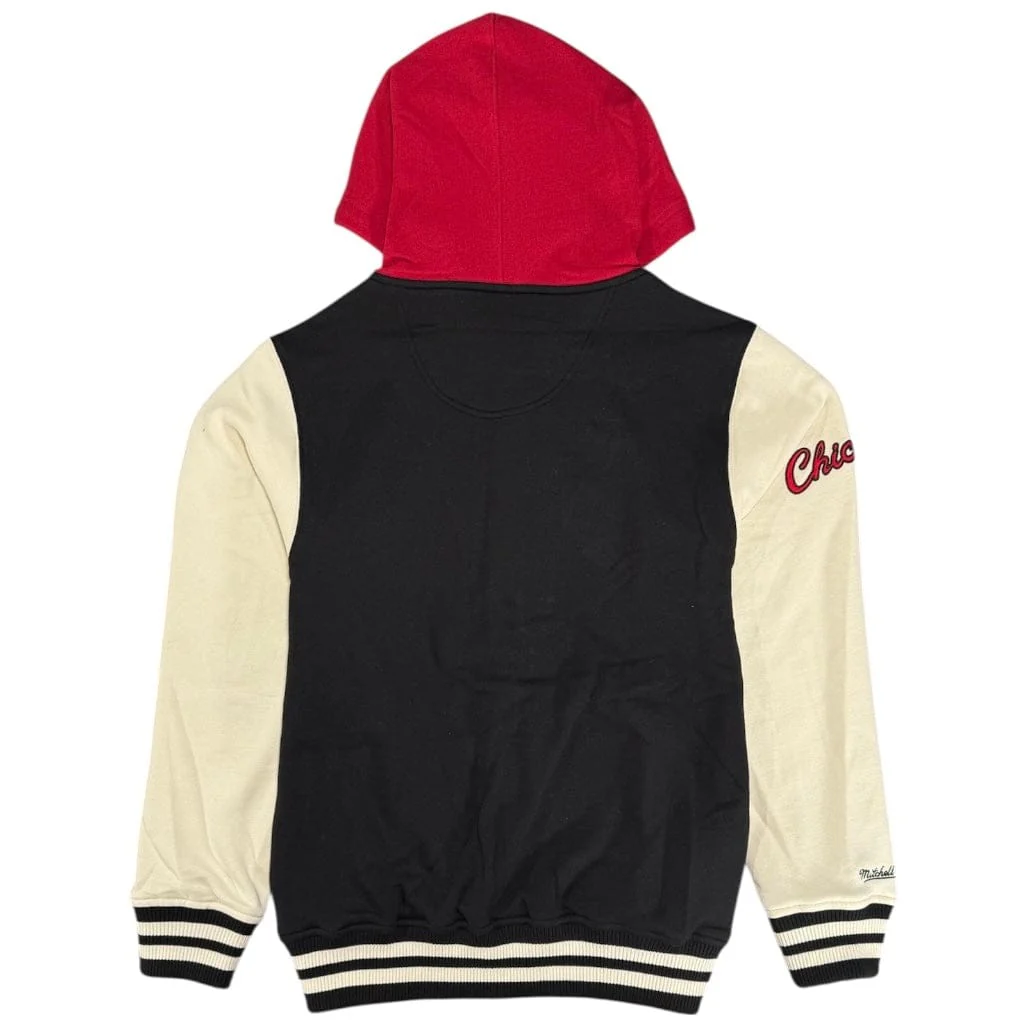 Mitchell & Ness NBA Chicago Bulls Courtside Fleece Hooded Jacket (Black) - Image 2