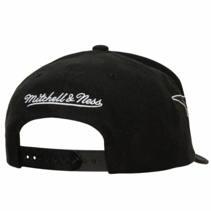 Mitchell & Ness NBA Chicago Bulls Double Trouble Snapback (Black) - Image 2