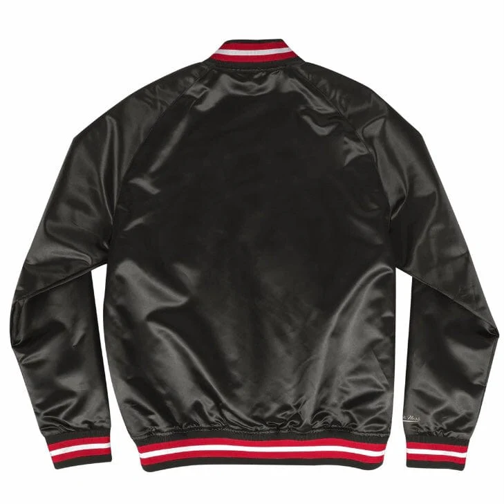 Mitchell & Ness Nba Chicago Bulls Lightweight Satin Jacket (Black) - Image 2