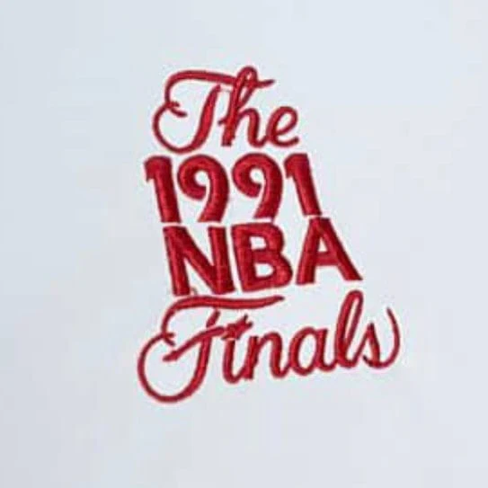 Mitchell & Ness NBA Chicago Bulls S.O.U.L Cherry Bomb Jacket (White) - Image 4