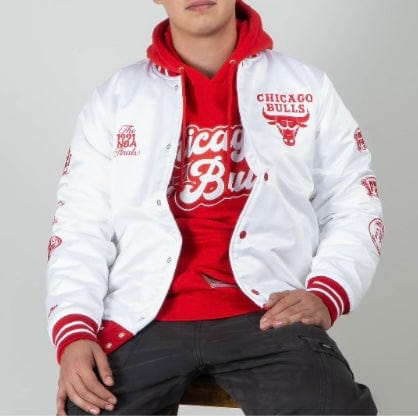 Mitchell & Ness NBA Chicago Bulls S.O.U.L Cherry Bomb Jacket (White) - Image 6