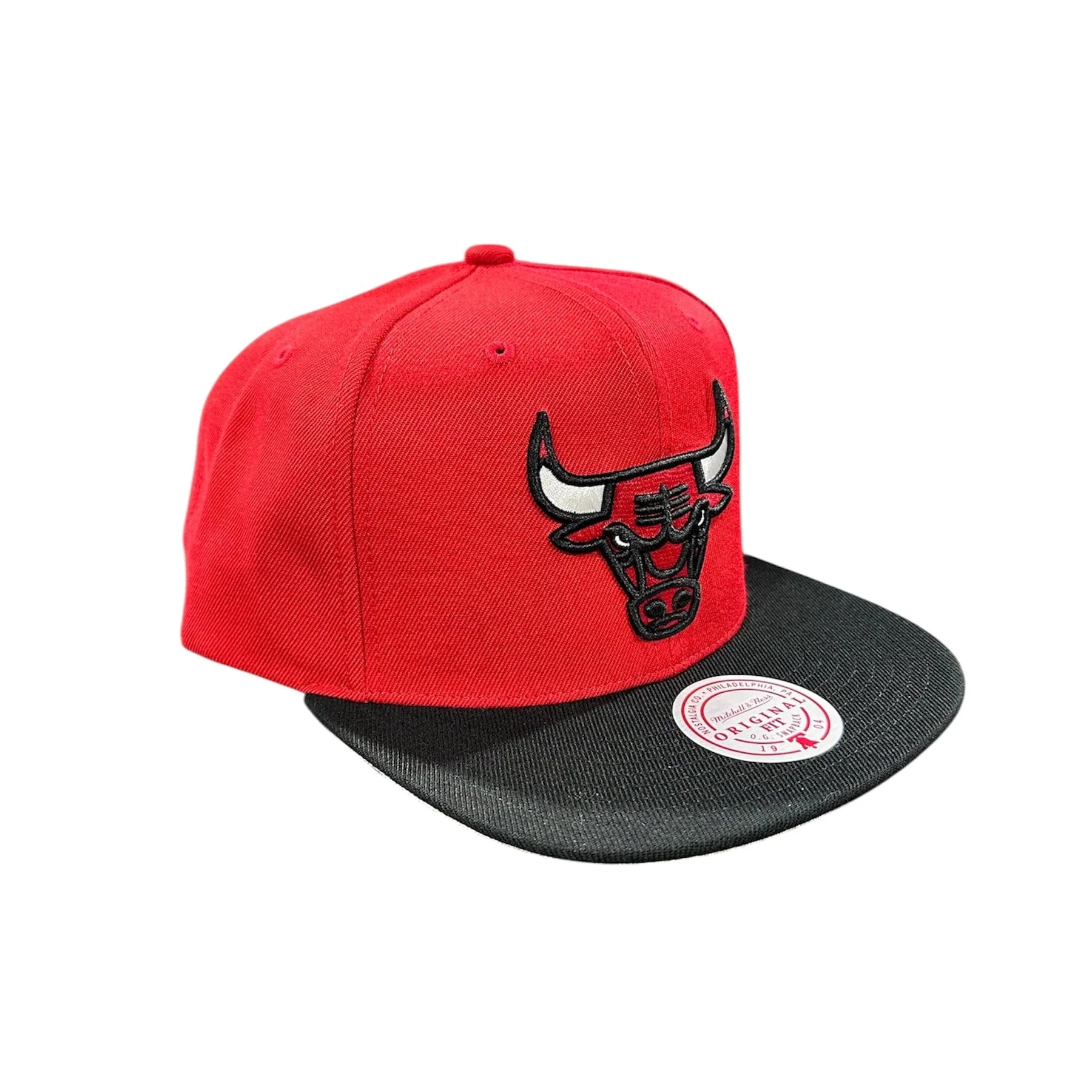 Mitchell & Ness NBA Chicago Bulls Team 2 Tone 2.0 Snapback (Red/Black) - Image 2