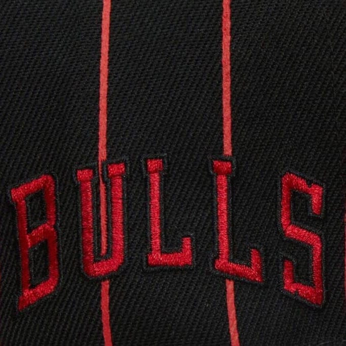 Mitchell & Ness Nba Chicago Bulls Team Pin Snapback (Black) - Image 3