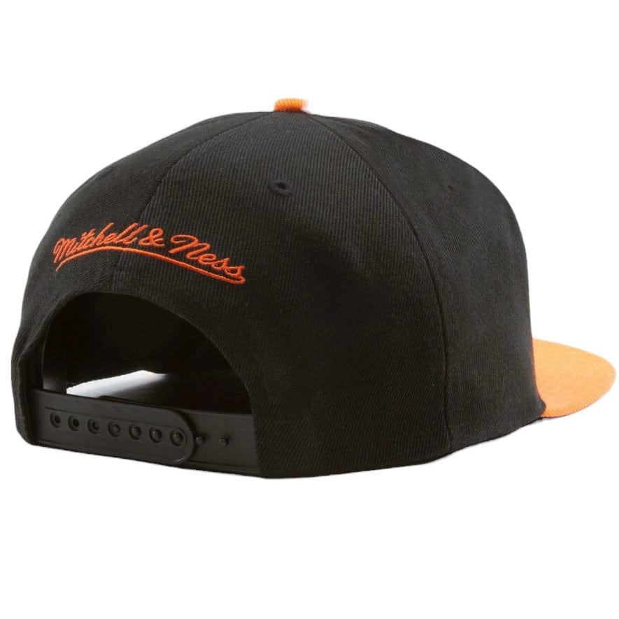 Mitchell & Ness Nba NY Knicks Reload 2.0 Snapback (Black/Orange) - Image 2