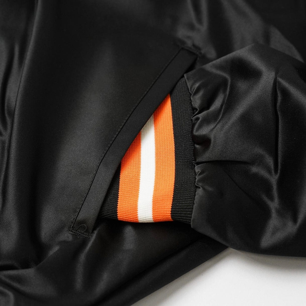 Mitchell & Ness Nba Phoenix Suns Lightweight Satin Jacket (Black) - Image 5