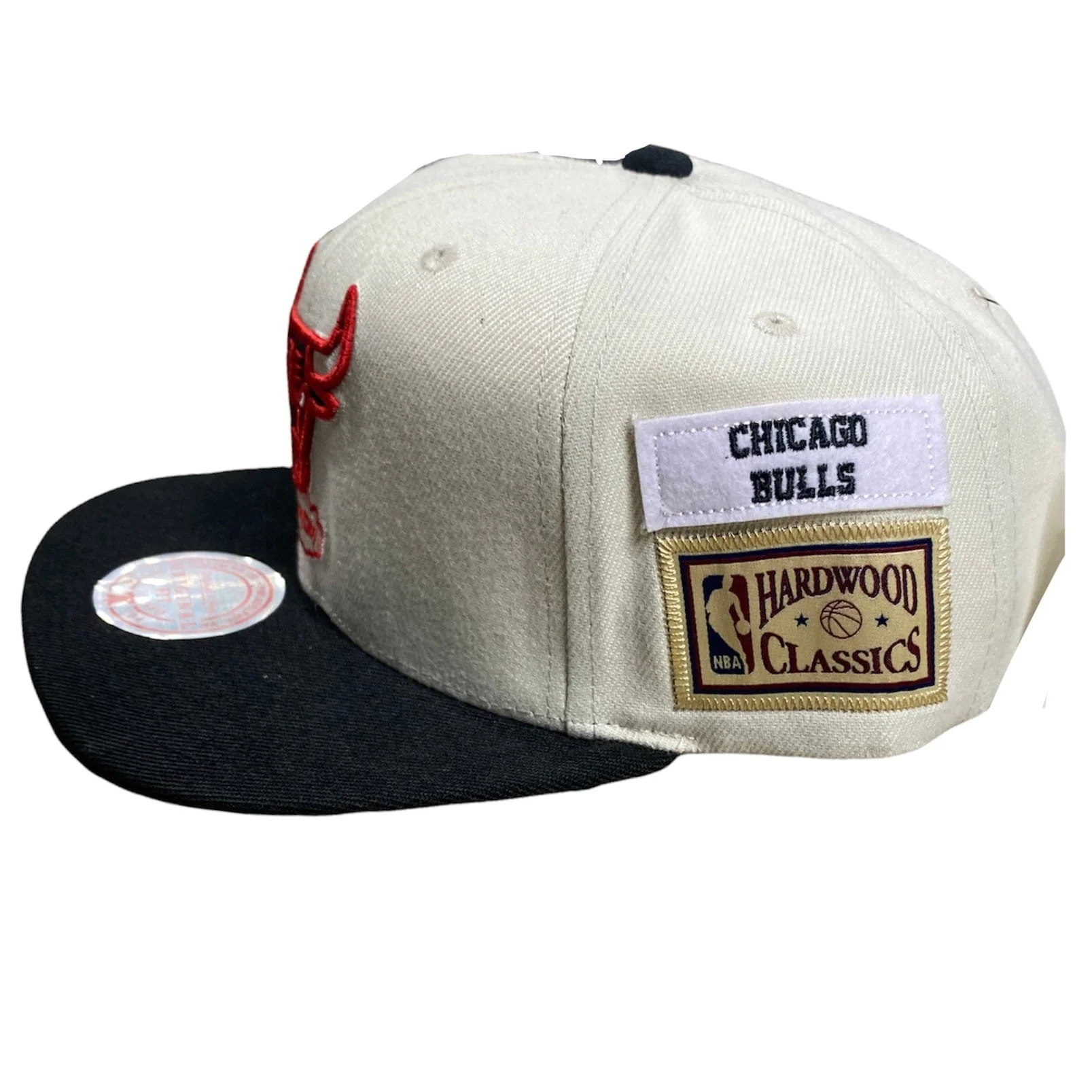 Mitchell & Ness Nba Vintage Jockey Hwc Bulls Snapback (Cream/Black) - Image 2