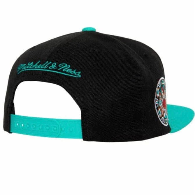 Mitchell & Ness NBA Vancouver Grizzlies Side Core 2.0 Snapback (Black/Teal) - Image 2